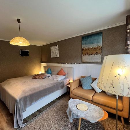 Marburg Apartment Pfiffige Luisa In Ruhiger Waldrandlage Mit Balkon Und Wintergarten Buitenkant foto