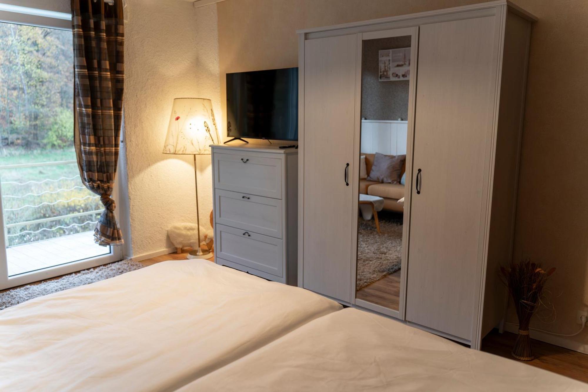 Marburg Apartment Pfiffige Luisa In Ruhiger Waldrandlage Mit Balkon Und Wintergarten Buitenkant foto